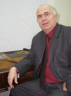 Георгій Агратіна (цимбали, свиріль), народний артист України